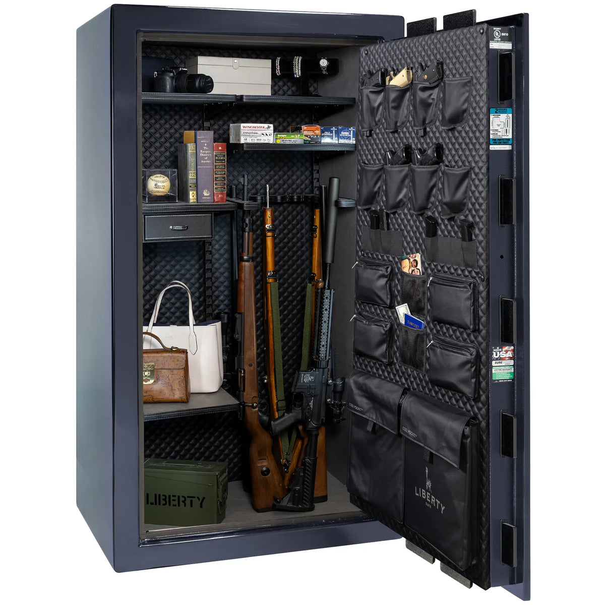 Liberty Lincoln 40 Blue Gloss Signature interior – loaded configuration