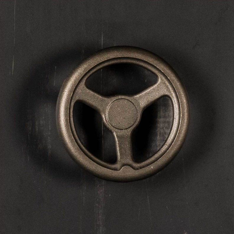 RHINO CIWD3022 Large 3-spoke cast iron hand wheel.